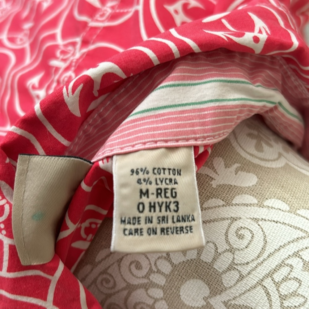 L.L. BEAN Women's Coral and White Anchor Short Sleeve Button Down Blouse M-R - Picture 4 of 4